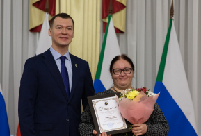 Награждение победителей Краевого конкурса губернатора Хабаровского края в области театрального искусства - 2021