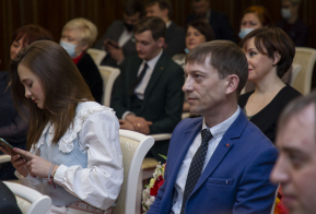 Награждение победителей Краевого конкурса губернатора Хабаровского края в области театрального искусства - 2021