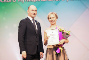 Торжественная церемония, посвященная Дню работника культуры, в Комсомольске-на-Амуре