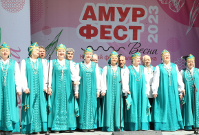 Краевой фестиваль-ярмарка «АмурФест. Весна» перед Краевым Дворцом Дружбы 